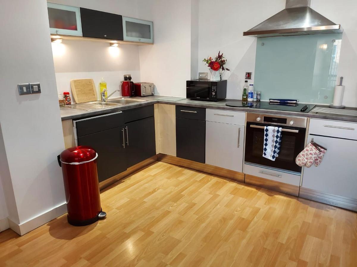 City 2 Bed, 2 Bath, Free Parking & Wifi Sheffield Bagian luar foto