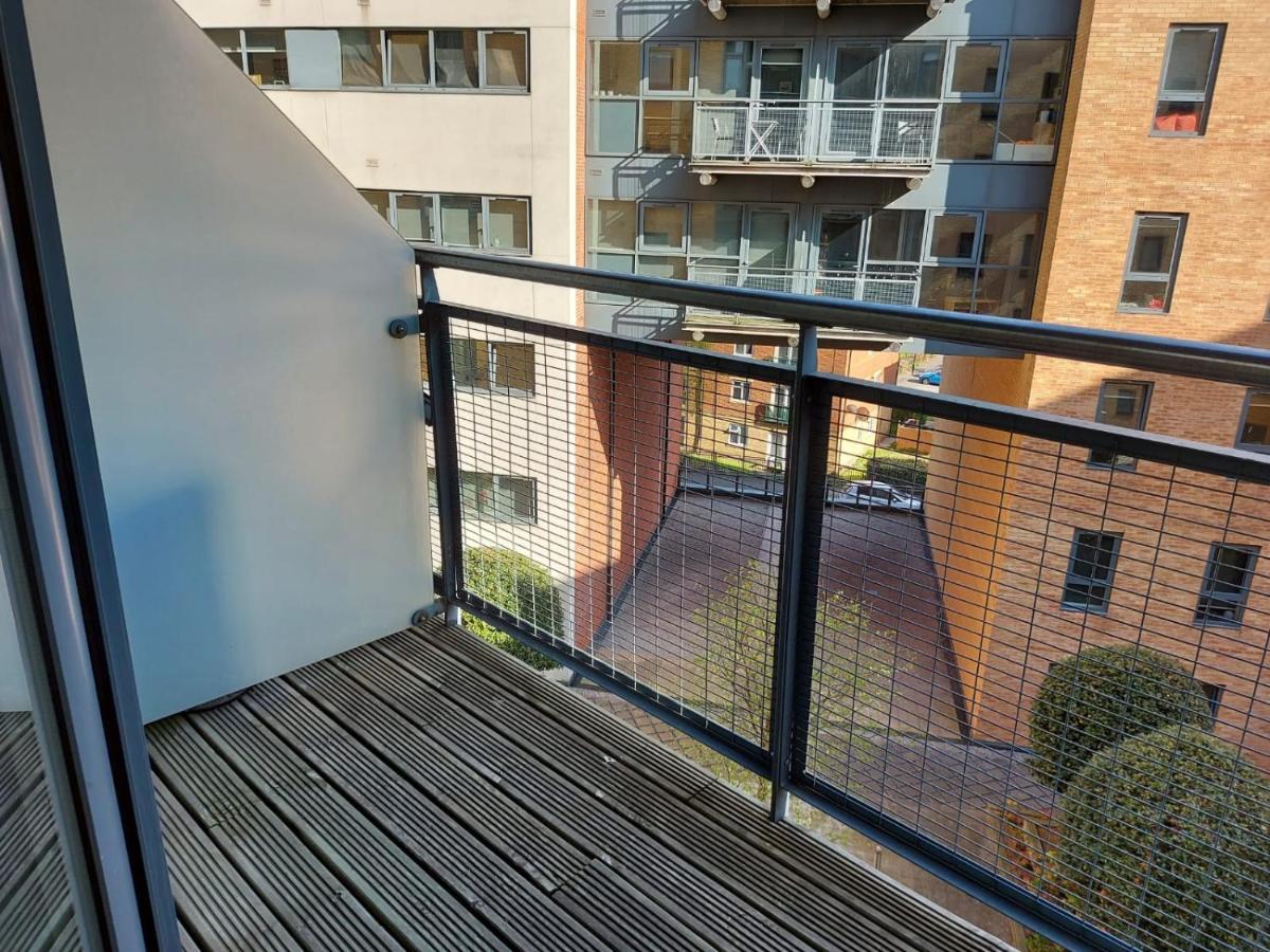 City 2 Bed, 2 Bath, Free Parking & Wifi Sheffield Bagian luar foto