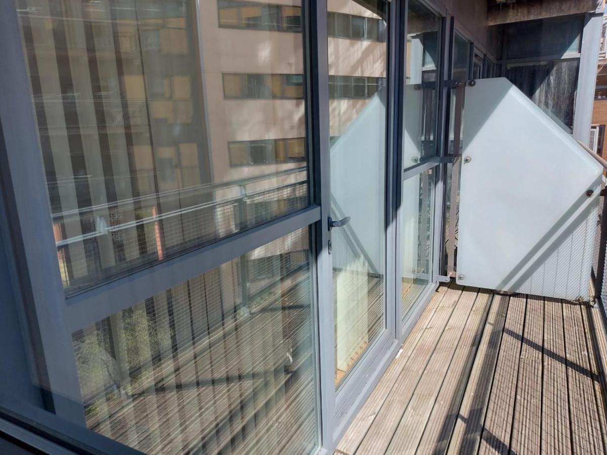 City 2 Bed, 2 Bath, Free Parking & Wifi Sheffield Bagian luar foto