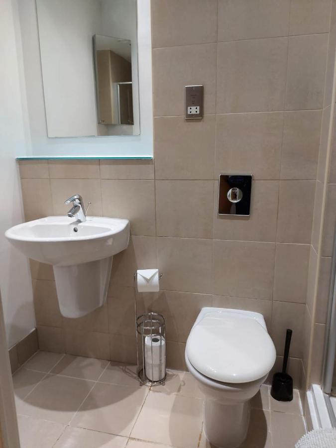 City 2 Bed, 2 Bath, Free Parking & Wifi Sheffield Bagian luar foto